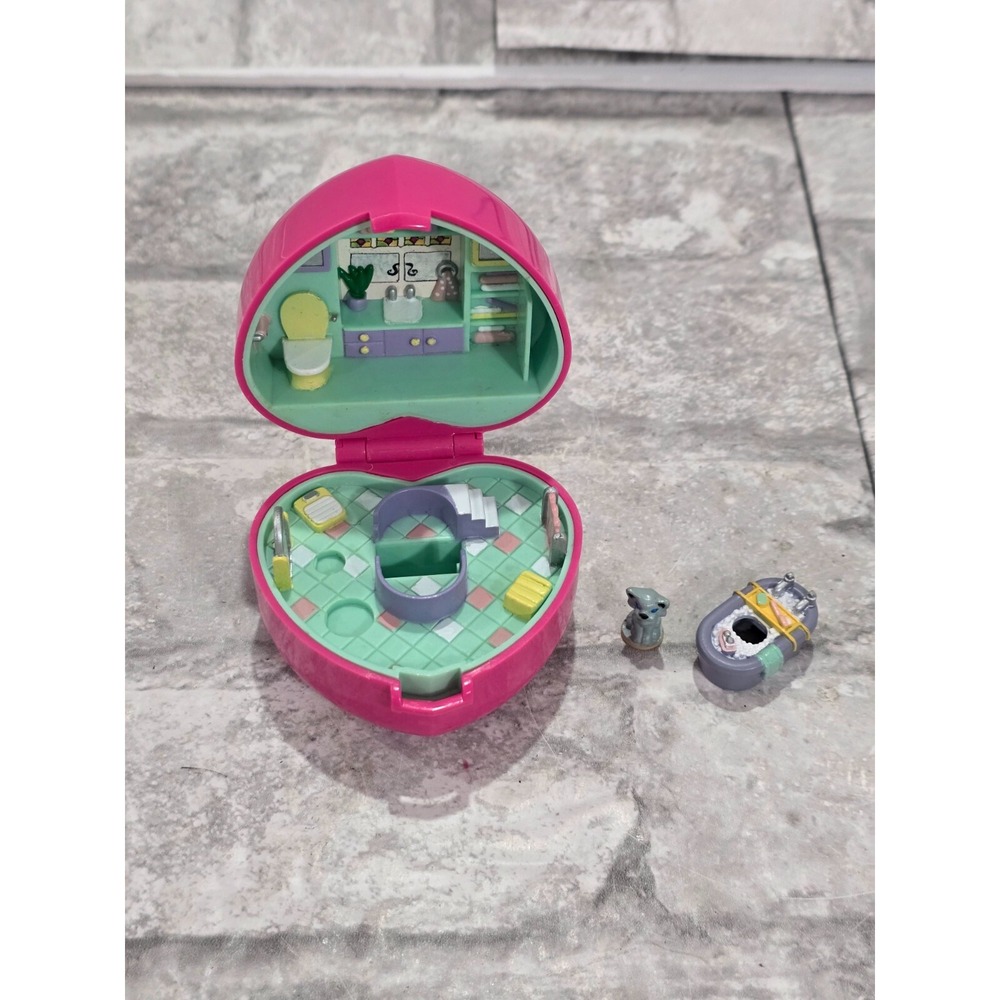 Polly Pocket Bluebird 1991 VTG Bathtime Fun Ring Micro Playset Heart Compact